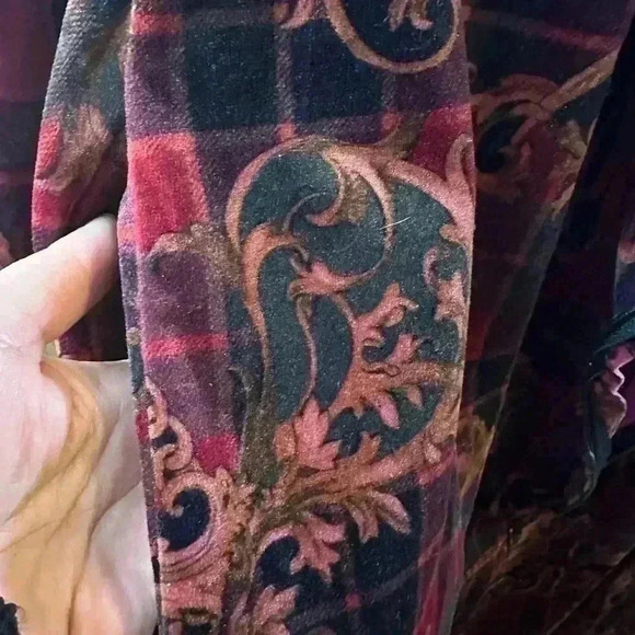 Vintage Appel Gown XL Velvet Burgundy Floral Front Zip ( Not full length ) - Picture 5 of 8